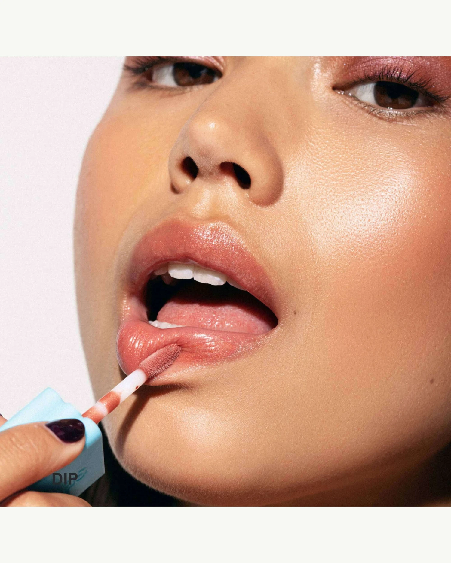 Wet Lip Oil Plumping Treatment Gloss 16 Wet Lip Oil Plumping Treatment Gloss - Image 14