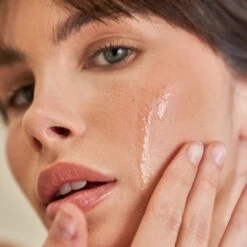 Chlorella + Reishi Sea Vitamin C Serum -Beauty Essence Shop 1020 mara beauty9066