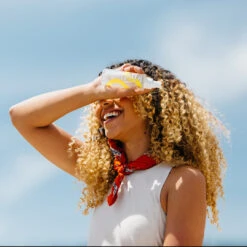 Sunday Spray Cooling Aloe Mist -Beauty Essence Shop 2 Kinfield Sunday Spray blue sky