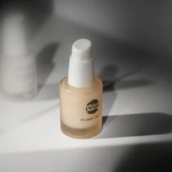 Plump Jelly Hyaluronic Serum -Beauty Essence Shop 2004 PlumpJelly Editorial 2000x2000 3d605cbd 5e55 4075 95eb 87d84432f14c