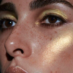 Extra/Ordinaire Skin Illuminator Full Spectrum Collection 28 Extra/Ordinaire Skin Illuminator Full Spectrum Collection -Beauty Essence Shop 27 Rosiers Extra Ordinaire Look 1 Raya Gold 3