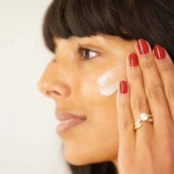 Resurfacing Serum -Beauty Essence Shop 38 ResurfacingSerum LifestyleSkin 1