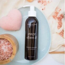 Easy Does It Foaming Cleanser 10 Easy Does It Foaming Cleanser -Beauty Essence Shop 434A1824