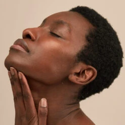 The Impossible Glow Bronze -Beauty Essence Shop 5060139726900 4