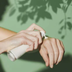 C-2 Believe Vitamin C Brightening Moisturiser -Beauty Essence Shop 5060139728133 4