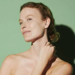 C-2 Believe Vitamin C Brightening Moisturiser -Beauty Essence Shop 5060139728133 7