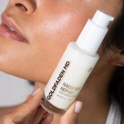 Radiance Repair Serum -Beauty Essence Shop 5I9A6349