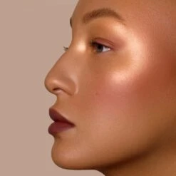 Rare Light Luminizers -Beauty Essence Shop Anthelion Rare Light Luminzier Frenzy Inner Glow Creme Pigment macro light square web res 2000px