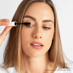 Avocado Waterproof Mascara -Beauty Essence Shop AvocadoWaterproofMascara 3