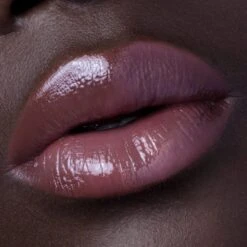 Thorn Bite Peptide Plump Crème Lip Oil -Beauty Essence Shop BITE 02RoseCrushMacro3