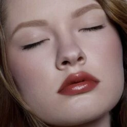 Thorn Bite Peptide Plump Crème Lip Oil -Beauty Essence Shop BITE 03RoseBite31 1