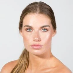 Nourish & Define Brow Pencil -Beauty Essence Shop BPEN01628110059048Alt 3