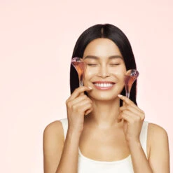 Cryo Glow Globes -Beauty Essence Shop CGGS Model