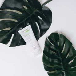 Hands To Heart Brightening Hand Treatment 11 Hands To Heart Brightening Hand Treatment -Beauty Essence Shop CQJ 9411