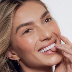 Cheeky Cream Blush -Beauty Essence Shop CheekyBlush 119011 P 2