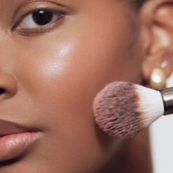 Cheeky Cream Blush -Beauty Essence Shop CheekyBlush 119012 P 4