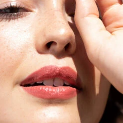 Coco Crayon -Beauty Essence Shop CocoCrayonCharm 1080x1080 2