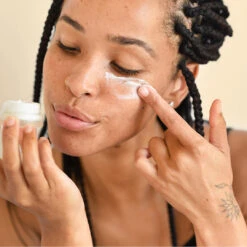 Cranberry Lip & Eye Butter 18 Cranberry Lip & Eye Butter -Beauty Essence Shop CranberryLip EyeButter 1080x1080 3