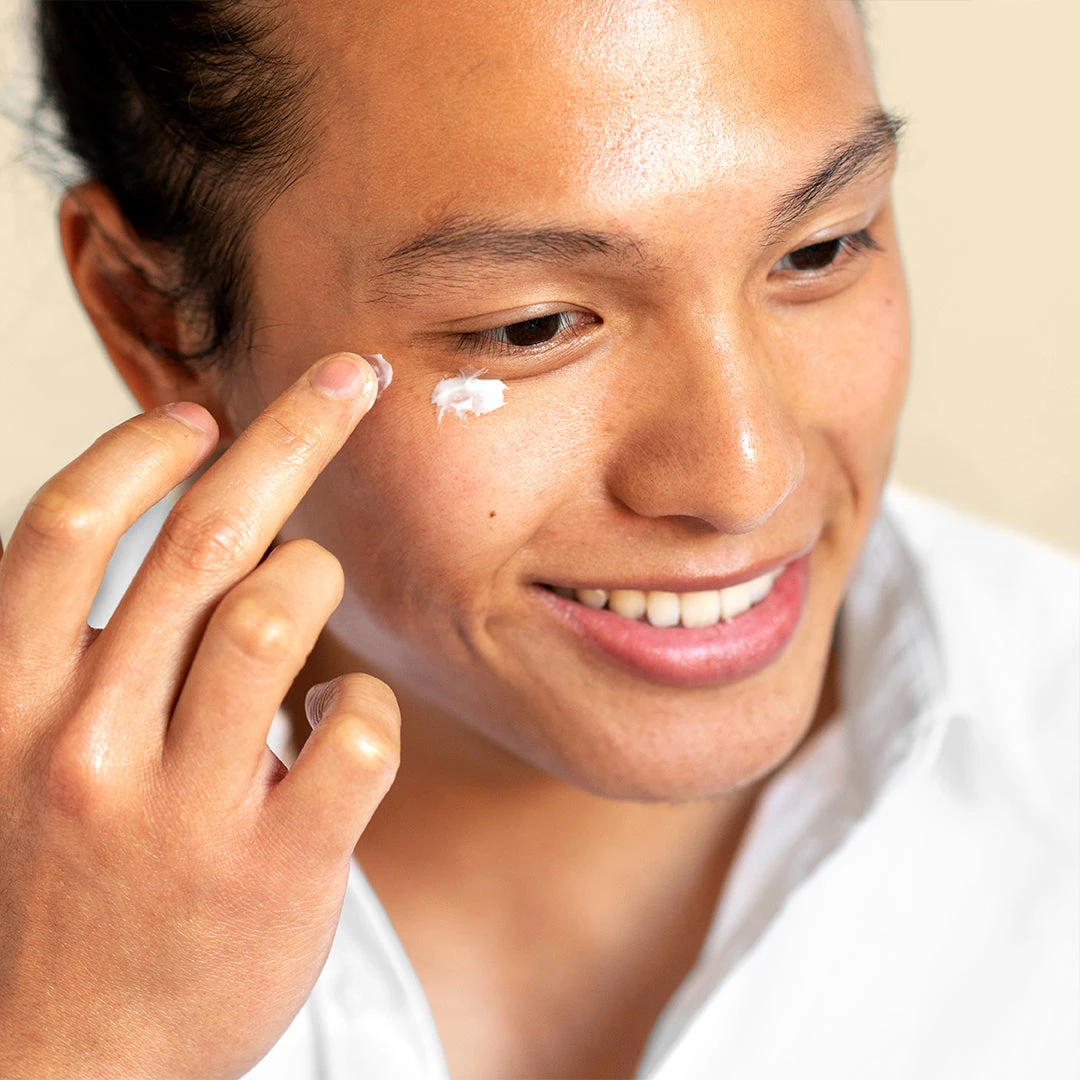 Cranberry Lip & Eye Butter 11 Cranberry Lip & Eye Butter - Image 9