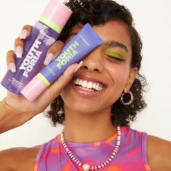 Pregame Setting Spray -Beauty Essence Shop Credo SettingSpray Lifestyle3 1080x1080 0c62d37f c9bb 4166 a632 a16ea2d0e794