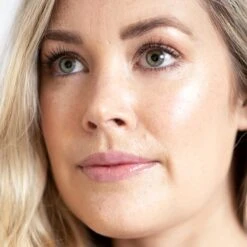 Vegan Mango Lip Honey -Beauty Essence Shop EP LipHoney Web Glaze10