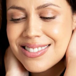 Vegan Mango Lip Honey -Beauty Essence Shop EP LipHoney Web Pop18