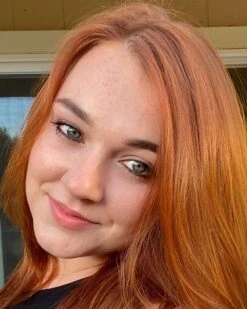 SmartColor Color Protecting Shampoo & Conditioner 1L Duo -Beauty Essence Shop Evolvh SmartColorColorProtectingShampooConditionerLiterDuo Model 06