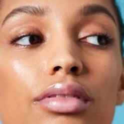 Glaze Lip Oil -Beauty Essence Shop FROSE7