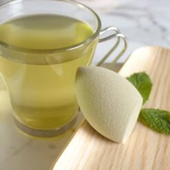 Pure Luxury Au Naturel Green Tea Makeup Sponge -Beauty Essence Shop GTMS teacup