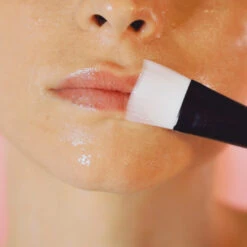 Bioactive Rose Gommage Resurfacing Enzyme Mask -Beauty Essence Shop GommageOnLips