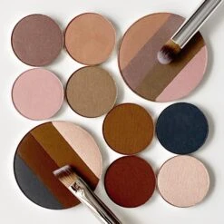 Refillable The Quadrant Eyeshadow Quad -Beauty Essence Shop IMG 0611 Quad Brush Layout square