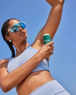 Baseline PH-Balancing Deodorant -Beauty Essence Shop Kinfield BaselinePHBalancingDeodorant Lifestyle 04