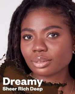 Cloud Set Baked Setting & Smoothing Powder -Beauty Essence Shop Kosas CloudSet Model Dreamy 09