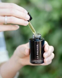 Plum Beauty Oil -Beauty Essence Shop LePrunier PlumBeautyOil Lifestyle 08