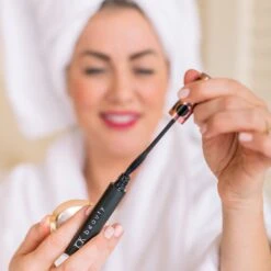 Eyes That TOK - Lash Enhancing Mascara -Beauty Essence Shop Mascara JillianHarris2