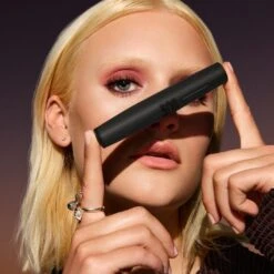 MOB Volumizing Mascara 11 MOB Volumizing Mascara -Beauty Essence Shop Mascarahero