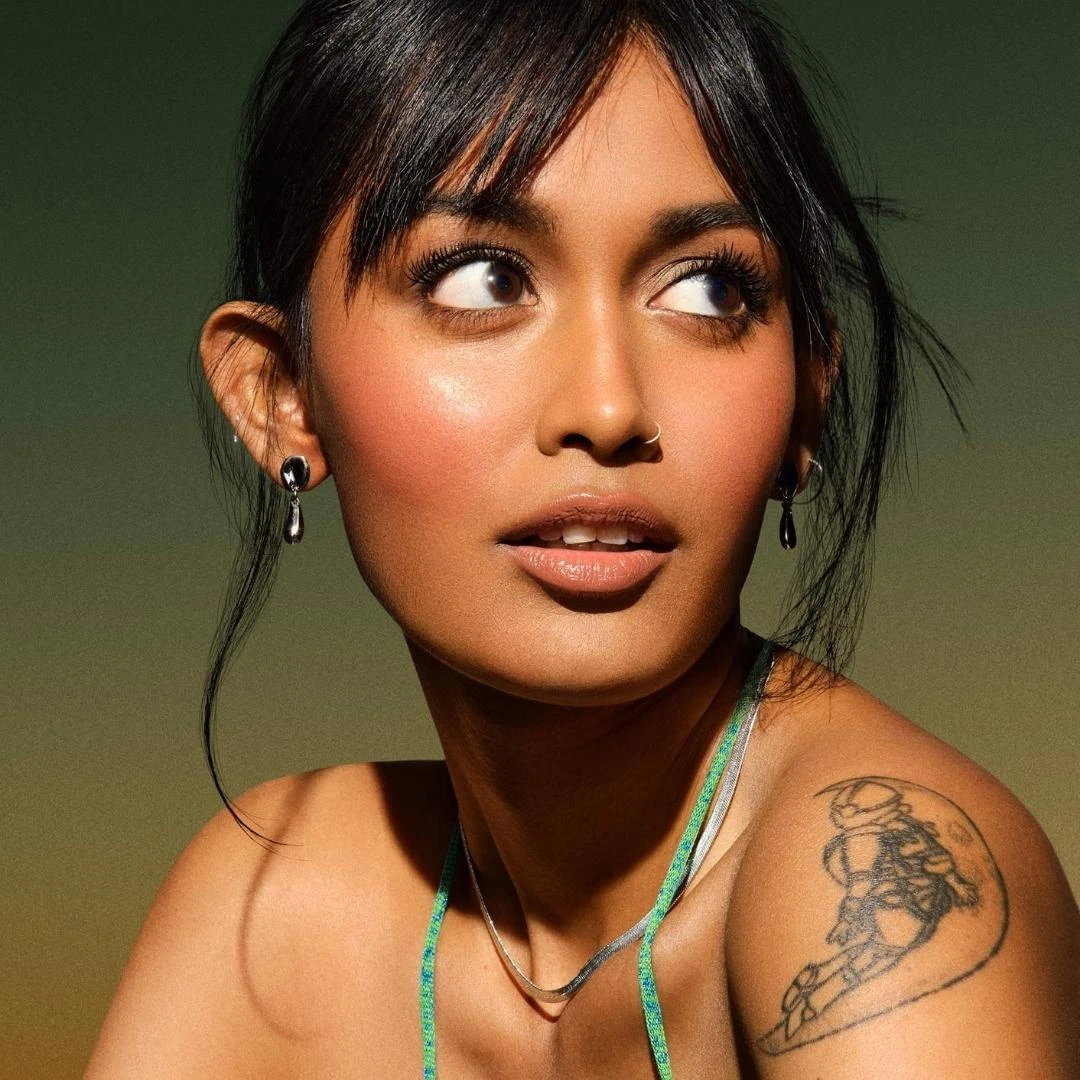 MOB Volumizing Mascara 7 MOB Volumizing Mascara - Image 5