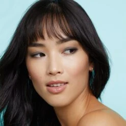 HAN Bronzer 11 HAN Bronzer -Beauty Essence Shop Model MalibuBronzer NudeRoselipgloss