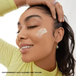 Pregame Primer 18 Pregame Primer -Beauty Essence Shop PregamePrimer Lifestyle2 1080x1080 d4277b5a d12d 44c2 8374 181f8f94de5c