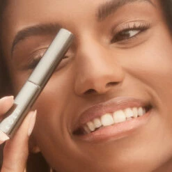 Elixir Tinted Lip Oil Balm 30 Elixir Tinted Lip Oil Balm -Beauty Essence Shop ROEN ELIXIR LIP ALBA 055