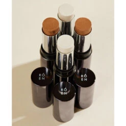 RÓGLOW Skin Stick Highlighter 27 RÓGLOW Skin Stick Highlighter -Beauty Essence Shop ROGLOW 2000x2000 0001 Roen Highlighter 0430