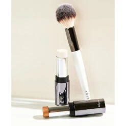 RÓGLOW Skin Stick Highlighter 26 RÓGLOW Skin Stick Highlighter -Beauty Essence Shop ROGLOW 2000x2000 0002 Roen Highlighter 0528 4