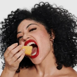 Cake Batter Liquid Lipstick -Beauty Essence Shop RedVelvet 4