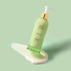 SUPERKIND Refining Cleanser -Beauty Essence Shop RefiningCleanser Angled