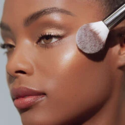 Blush & Blend Brush -Beauty Essence Shop Roen Blush BlendBrush 2000x2000 8