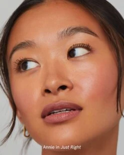 Ceramide Lip Silk -Beauty Essence Shop SOSHE CeramideLipSilk Model 05 FlirtJustright