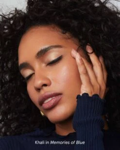 Precision Waterproof Eyeliner -Beauty Essence Shop SOSHE PrecisionEyeliner Model 07 Memoriesofblue