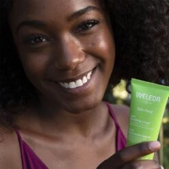 Weleda Skin Food Light -Beauty Essence Shop Skin Food Light Model