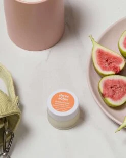 Buttercream Hydrating Lip Mask -Beauty Essence Shop ThreeShips ButtercreamLipMask Lifestyle 05