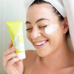 Prebiotix Instant Flash Facial -Beauty Essence Shop Uncropped IFF Model Edit 01